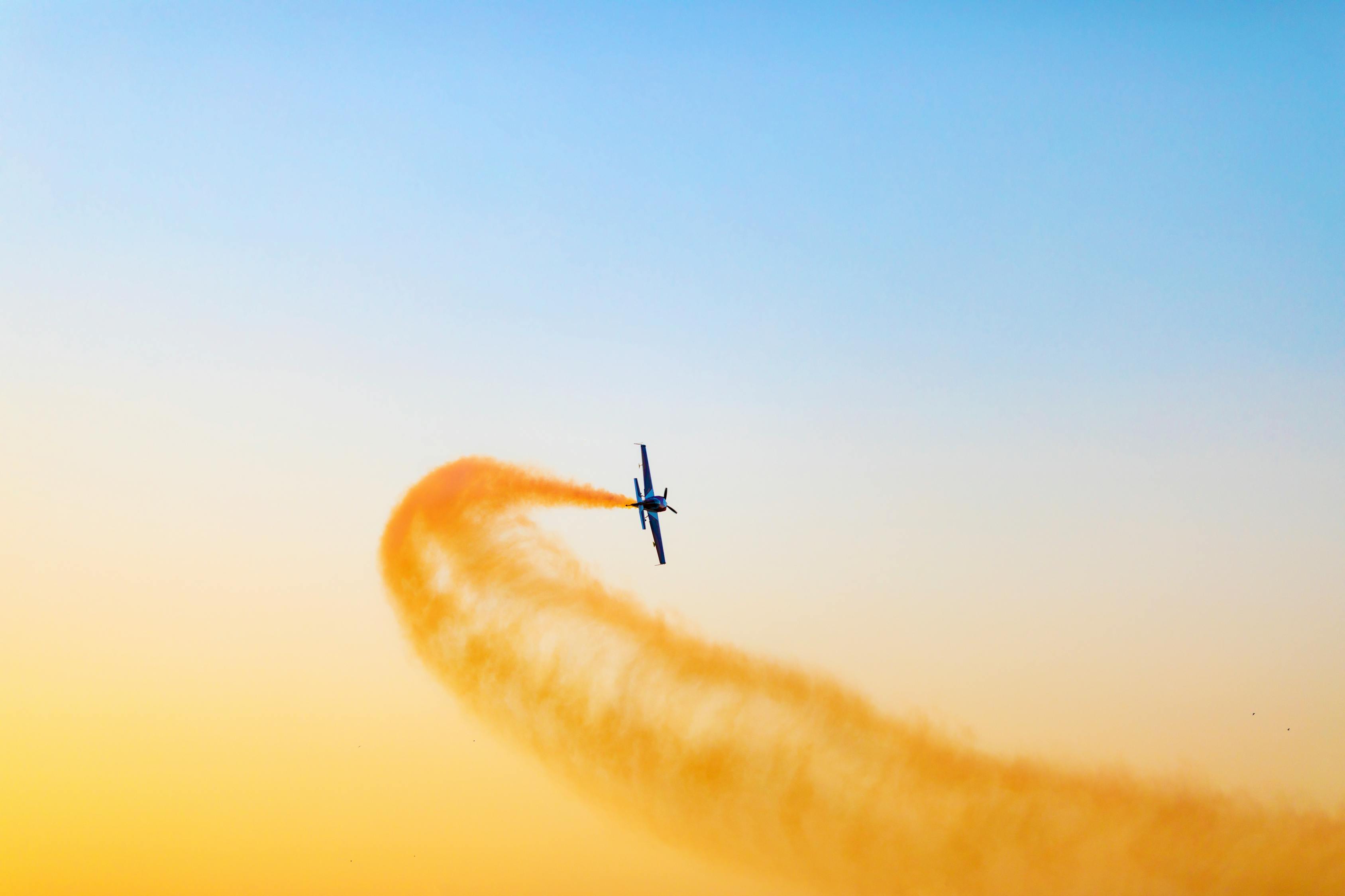 无侦7高空飞行画面，探索天空的未知之美