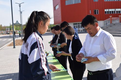 谢佳什么女孩名字