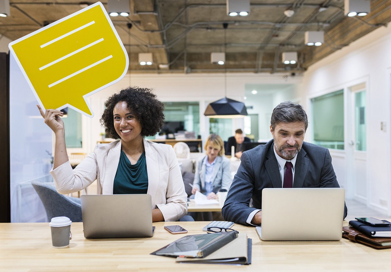 探索文化产业艺术学院，艺术与商业的交汇点