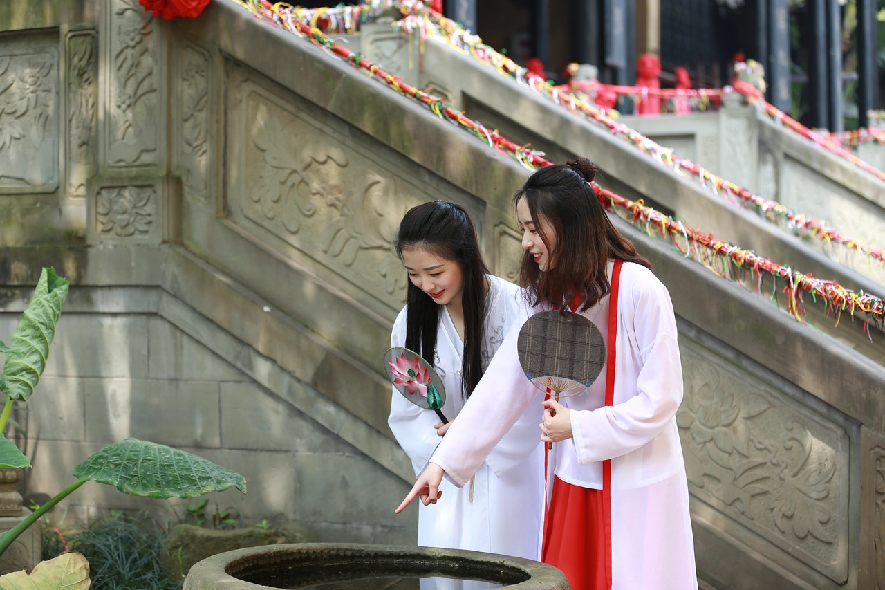 雨中诗意，为女孩挑选富有寓意的名字